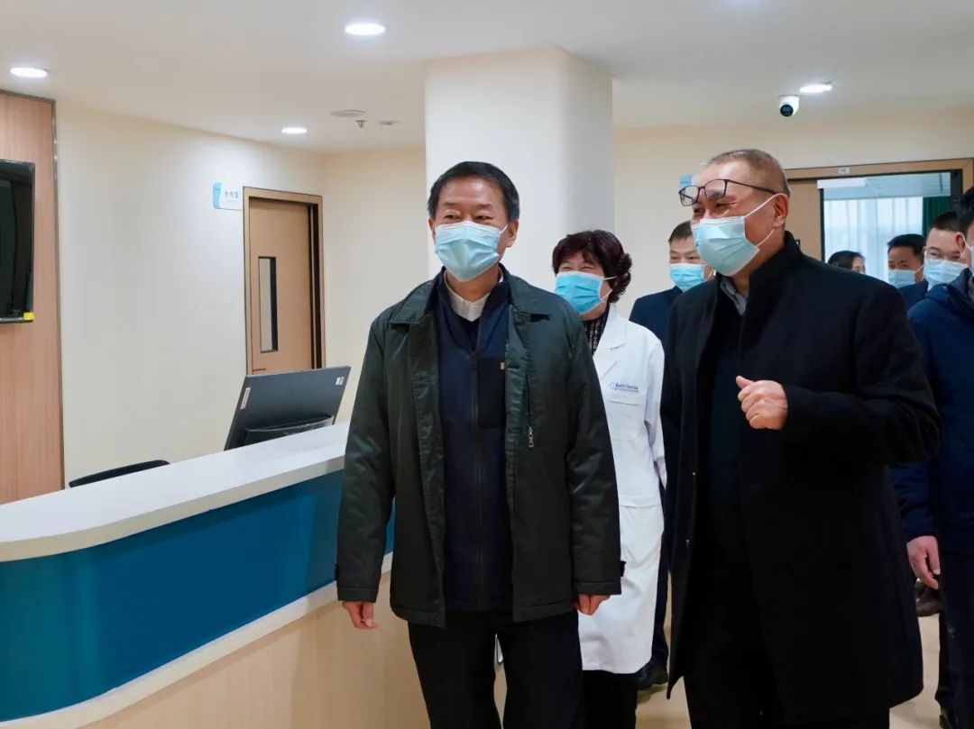 四川省尊龙凯时集团党委书记、董事长任丁率队赴锦弘集团调研