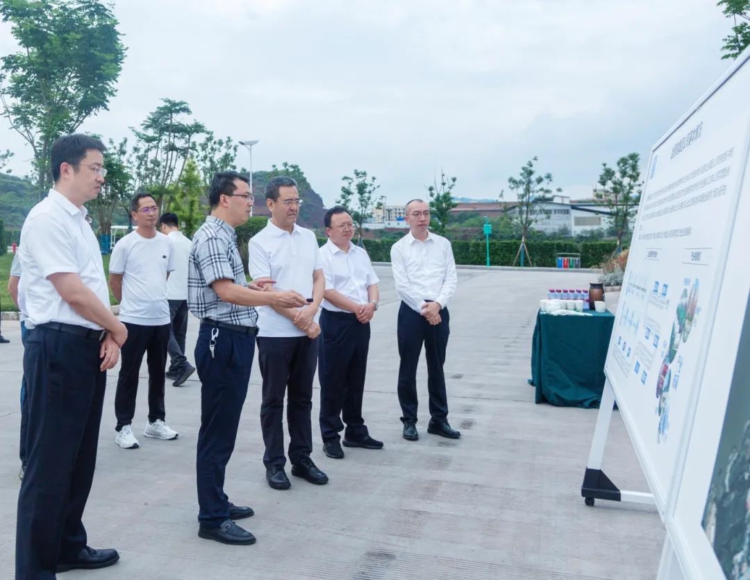 省国资委党委书记、主任冯文生赴宜宾调研国企改革深化提升行动工作并主持召开片区座谈会